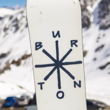 Burton Rewind Womens Freestyle Snowboard Package